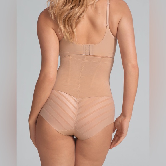 Honeylove Women’s Superpower Brief - Picture 3 of 8